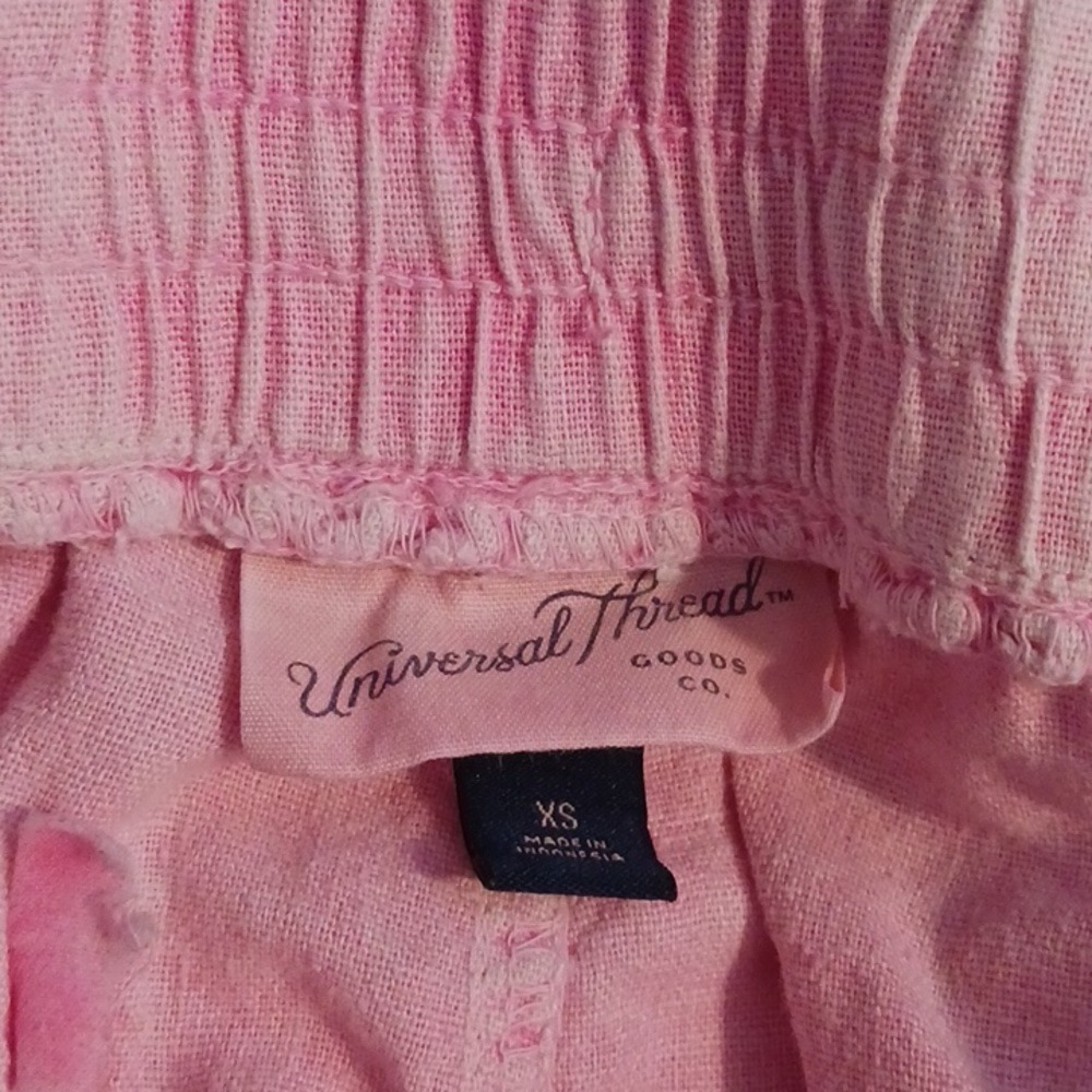 Universal‎ Thread Distressed Pink 2.5" Inseam Elastic/Drawstring Waist Shorts XS - Picture 4 of 5